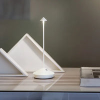 Drahtlose LED Tischlampe - LumeElegance 