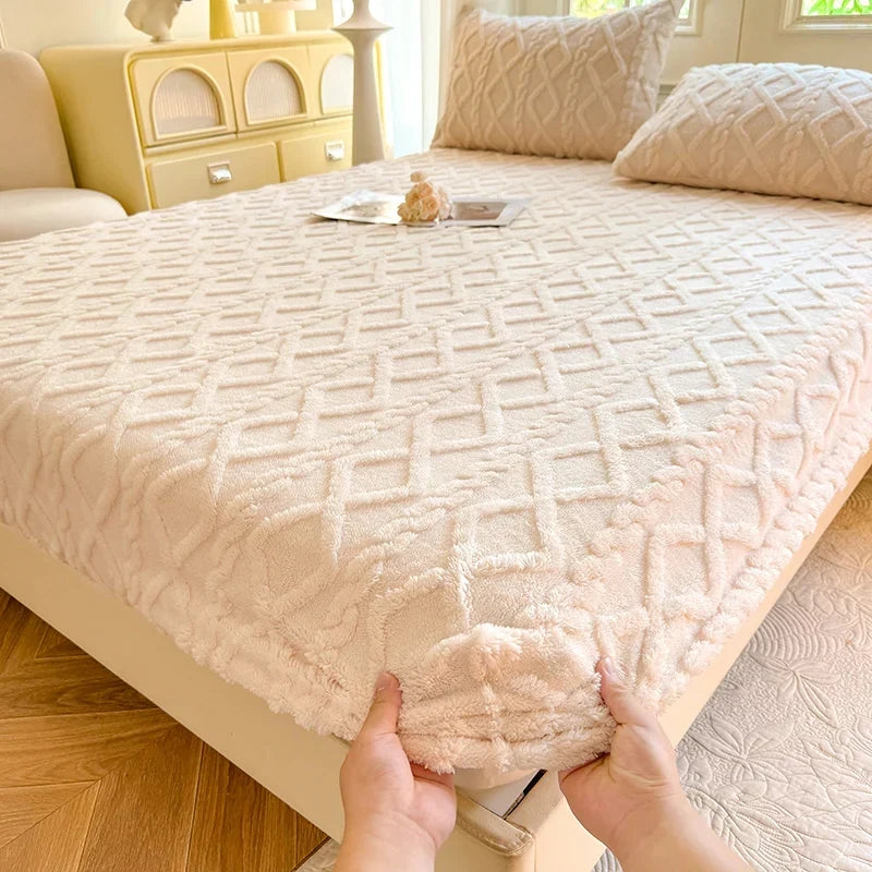 Textured Plush Fitted Sheet - Plushio