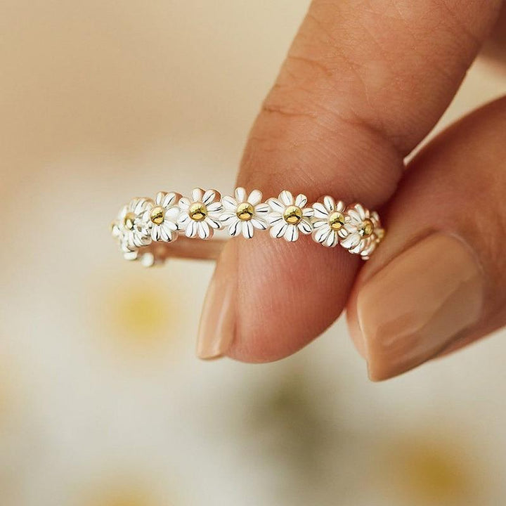 Adjustable Silver Daisy Ring - Fiora-State of Style