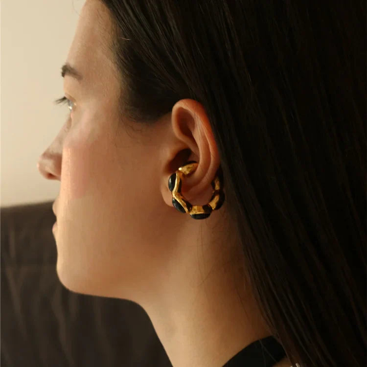 Celina Gold-Plated Onyx Ring – Versatile Elegance-State of Style