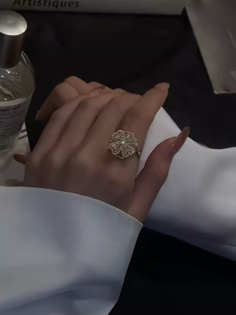 Four-Leaf Clover Spinner Ring | Anxiety Relief Jewellery-State of Style