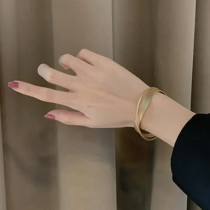 Matte Gold Infinity Bracelet – Elisa-State of Style