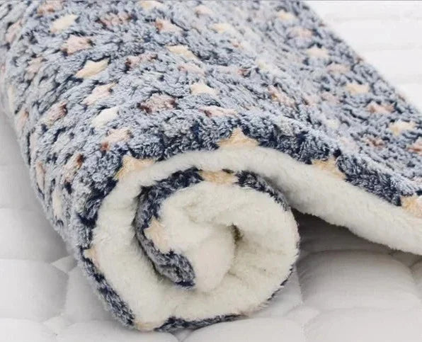 SnuggleSoft Warm Cat Blanket-S-Blue & Stars-State of Style