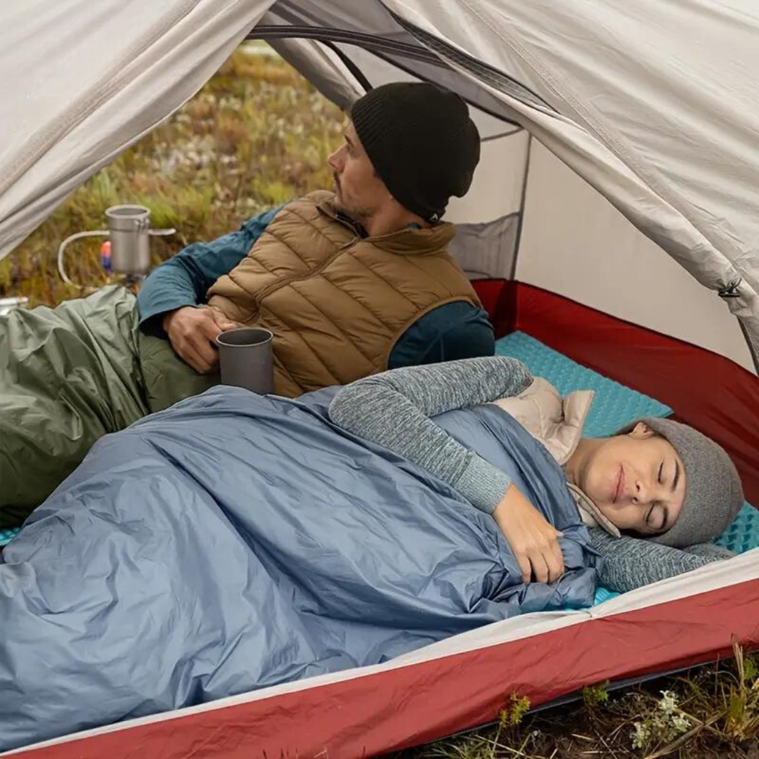 TrailEase Compact Sleeping Bag – Lightweight & Warm-State of Style