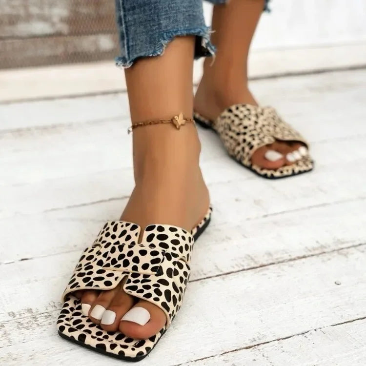 Zoë - Luipaardprint Slippers-35-State of Style
